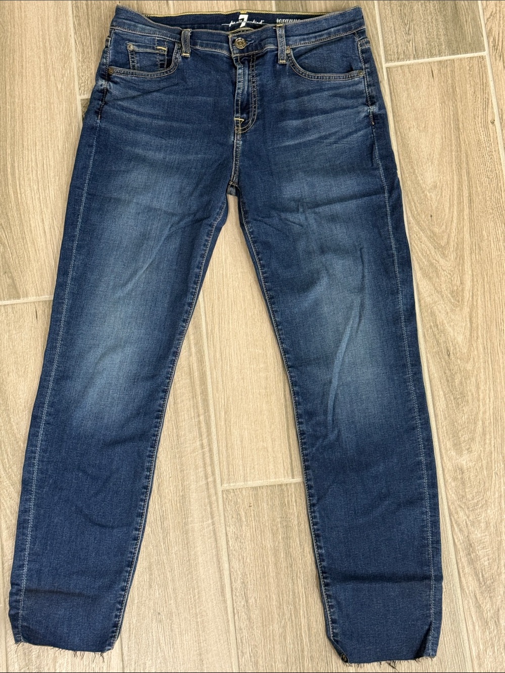 7 For All Mankind Roxanne Ankle Jeans with Cut/Raw Hem – Size 29